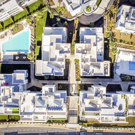 Vivi Homes - Sol Garden Pool, Terrace & Golf