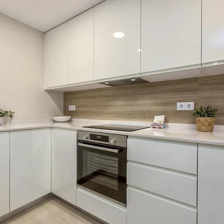 Vivi Homes - Sol Garden Pool, Terrace & Golf Διαμέρισμα Εστεπόνα