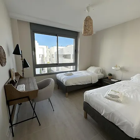 Vivi Homes - Sol Garden Pool, Terrace&golf Appartement