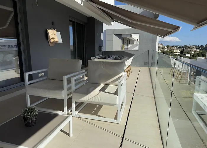 Vivi Homes - Sol Garden Pool, Terrace&golf Estepona