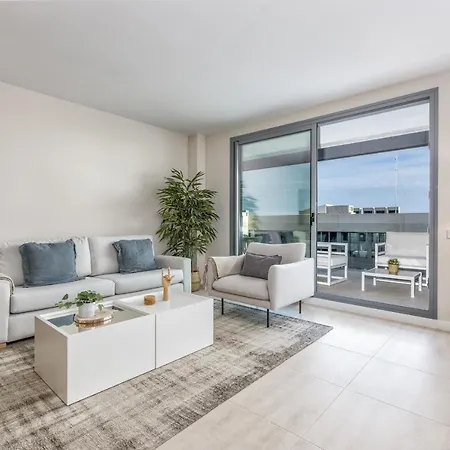 Vivi Homes - Sol Garden Pool, Terrace & Golf Естепона