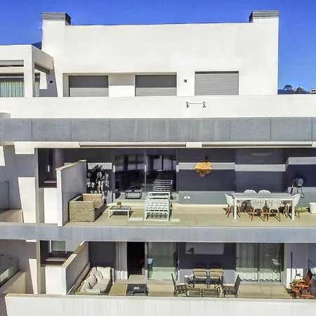 Апартаменти Vivi Homes - Sol Garden Pool, Terrace & Golf Естепона