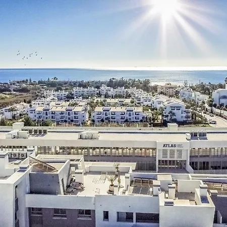 Vivi Homes - Sol Garden Pool, Terrace & Golf דירה אסטפונה