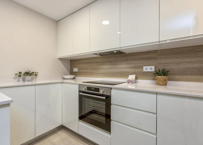 Vivi Homes - Sol Garden Pool, Terrace & Golf Estepona